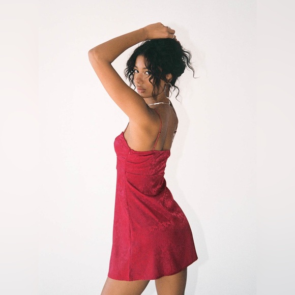 DIVA MINI DRESS DEEP RED - Picture 3 of 10